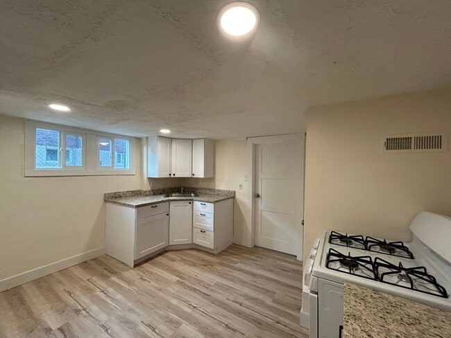 Foto del edificio - Angulo 421 S Duplex