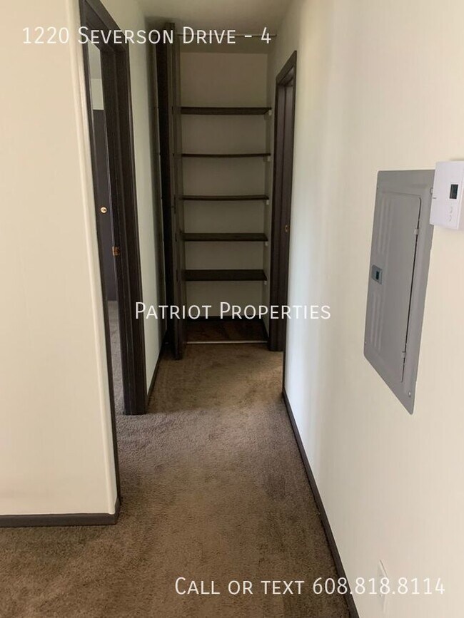 Foto del edificio - 1220 Severson Dr