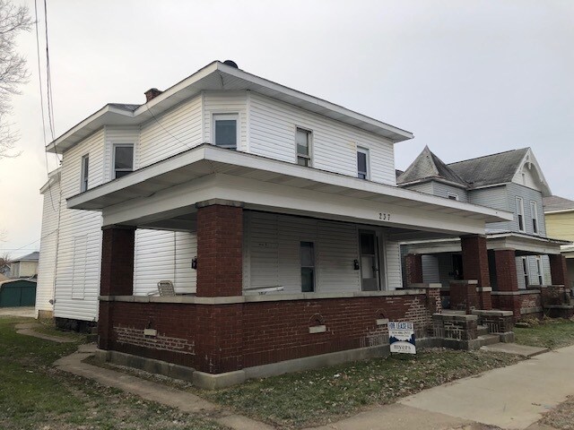 Primary Photo - 237 W Church St