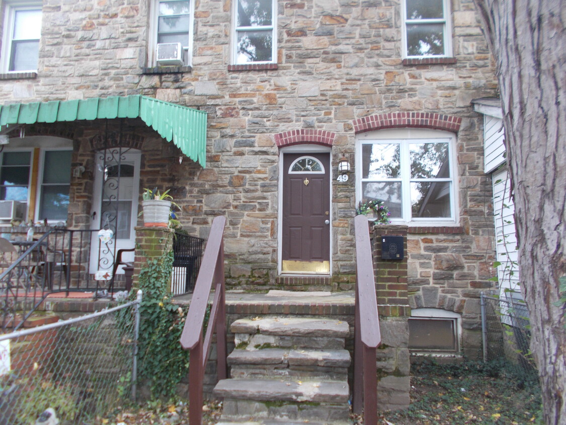 Primary Photo - 49 Talbott St