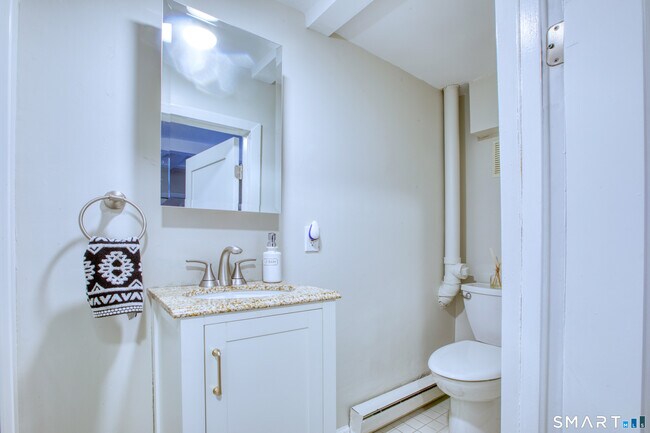 Foto del edificio - 60 Lawn Ave