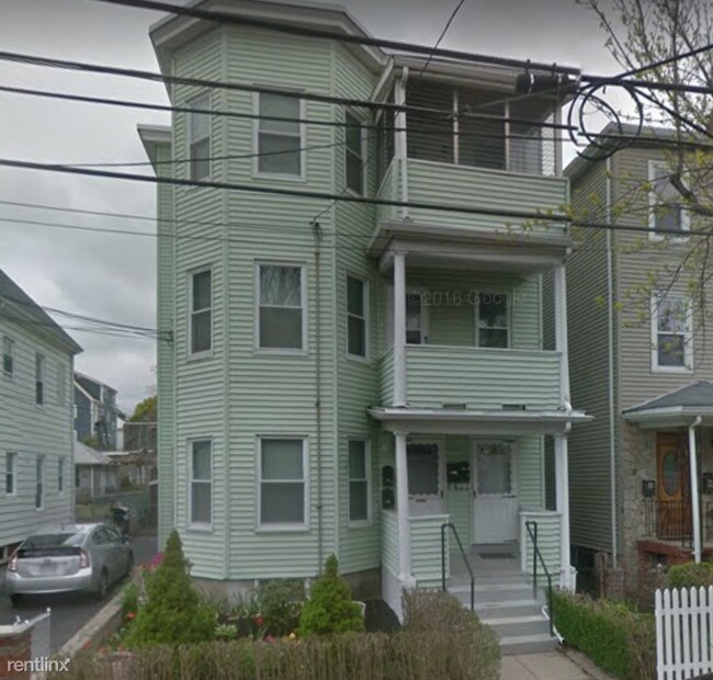 2 br, 1 bath House 62 Grant St Apt House for Rent in Somerville, MA