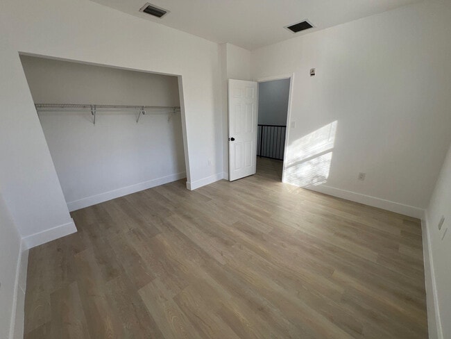 Building Photo - 720 NW 61st St