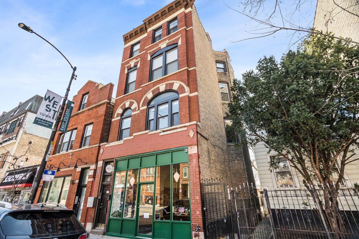 Foto principal - 1919 W Chicago Ave