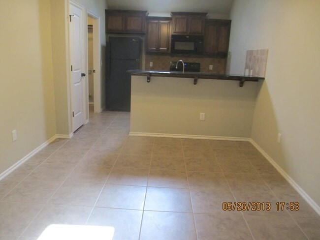 Building Photo - 2401 Frisco Way