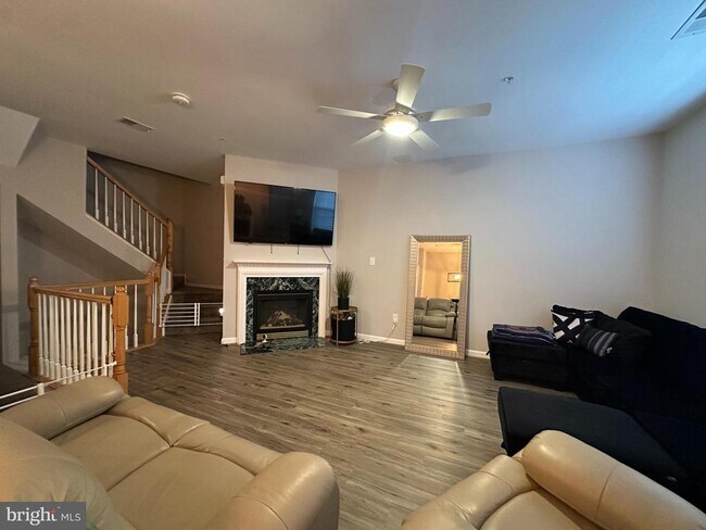 Foto del edificio - 14417 Hampshire Hall Ct