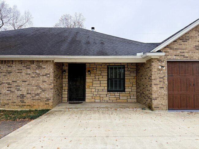 Foto del edificio - 12250 Charlotte Dr