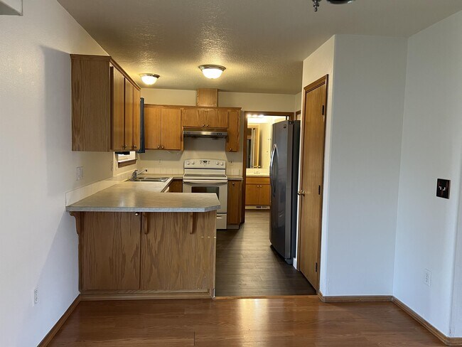 Building Photo - 1188 SW Ivory Loop