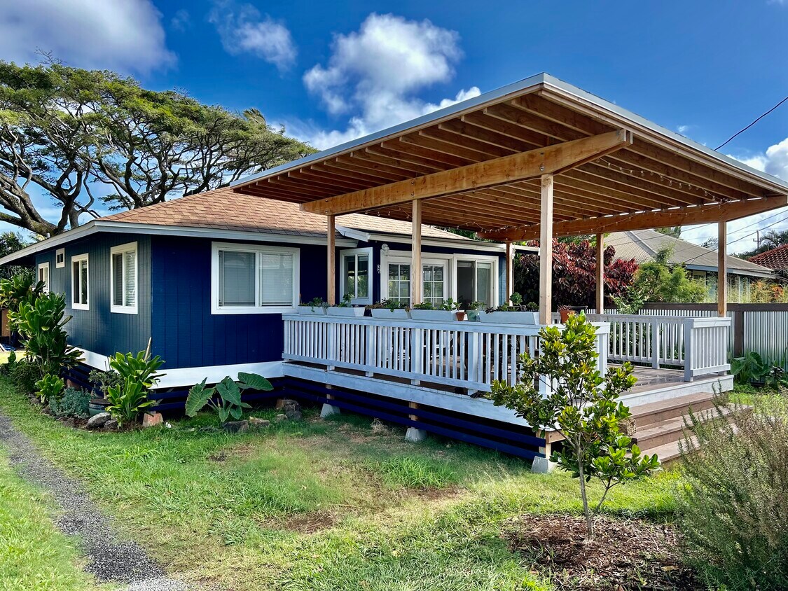 Primary Photo - 36 Pokoa Pl