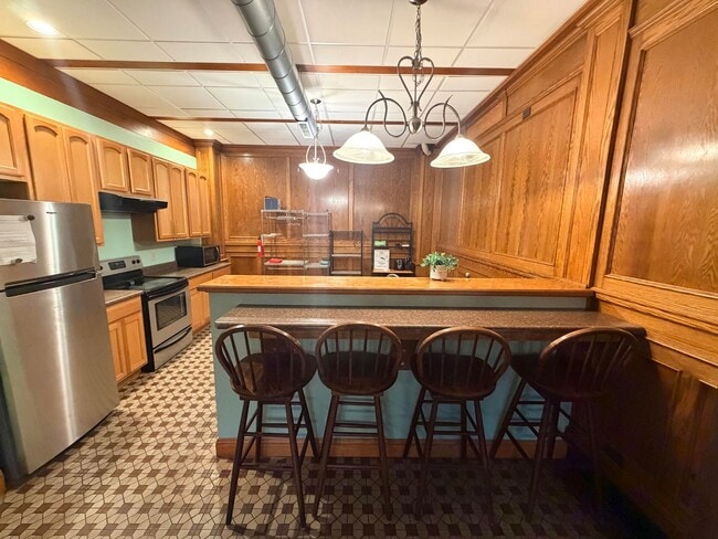 Building Photo - FULLY FURNISHED 5 BR / ALL UTILITIES INCLUDED STUDENT HOUSING - TROY, NY