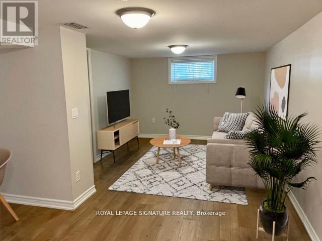 Photo du bâtiment - 1528 Pharmacy Ave