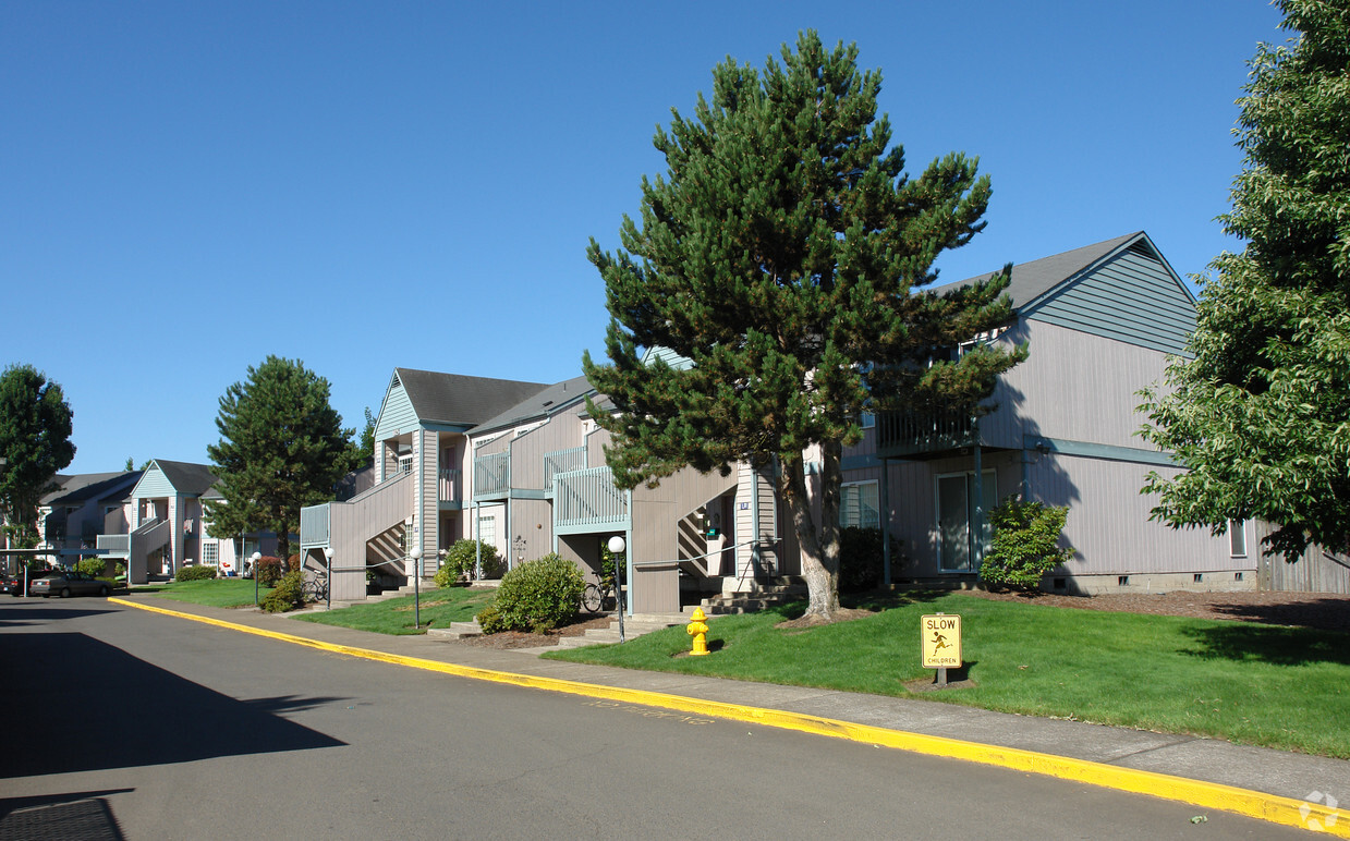 Glenbrook Apartments - Eugene, OR | Apartments.com