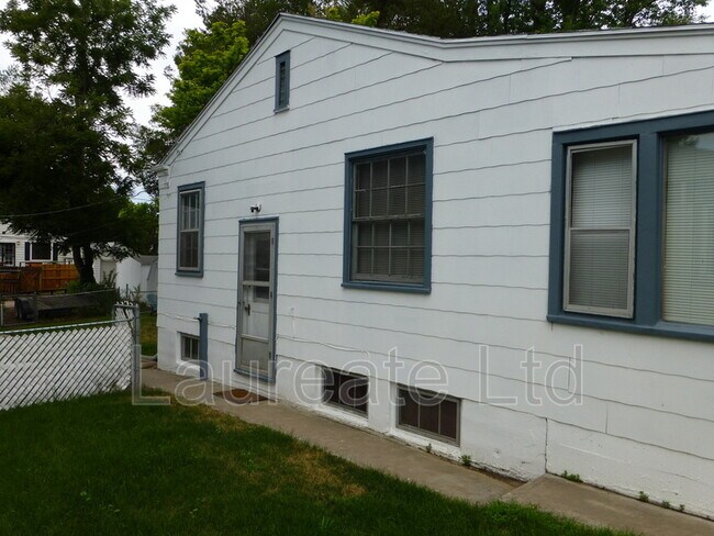 Foto del edificio - 2425 S Humboldt St