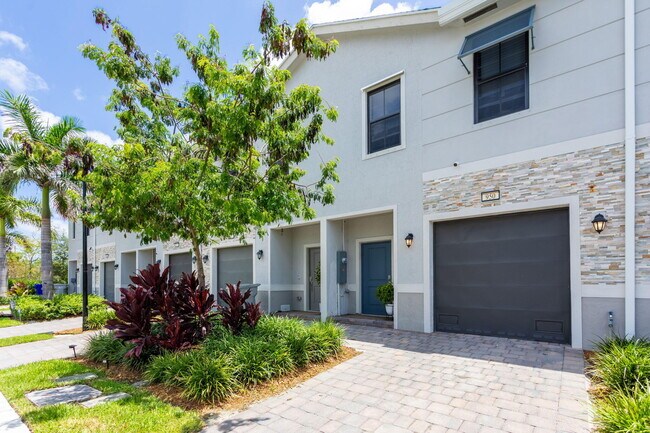Foto del edificio - 950 NW 3rd Terrace