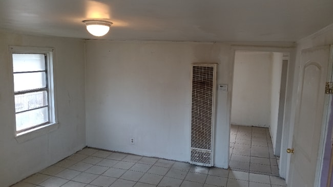 Foto del edificio - 207 N Van Buren St