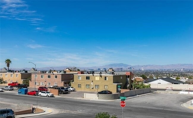Building Photo - 6932 Kilgore Dr