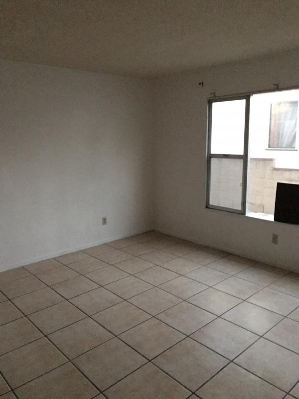 Foto del edificio - 827 N Marine Ave