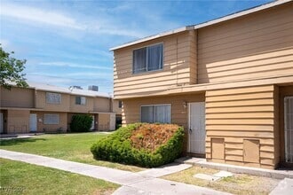 Building Photo - 3812 Surfrider Ln