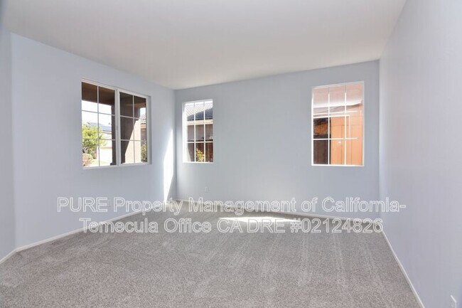 Building Photo - 3260 Canyon View Dr