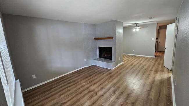 Building Photo - 1320 Southport Dr