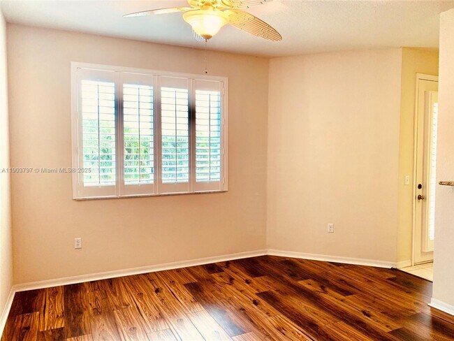 Building Photo - 11011 Legacy Ln