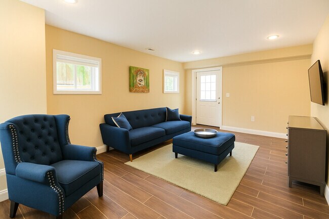 Foto del edificio - 2762 Cameron Rd