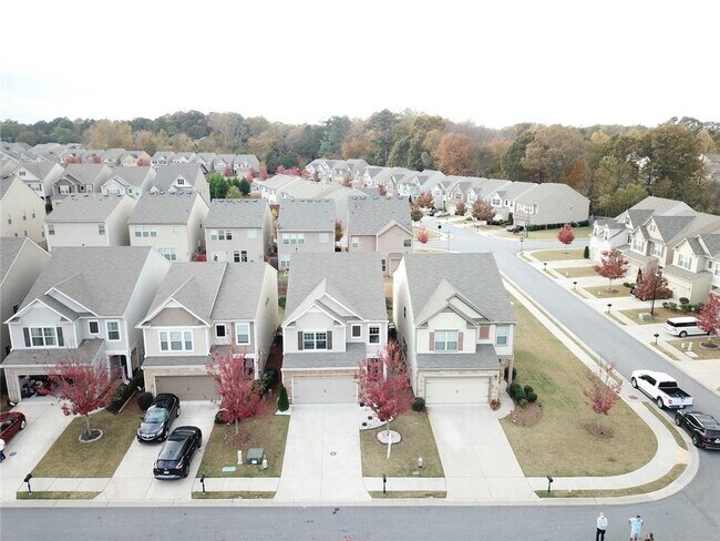 Foto del edificio - 5115 Breezewood Cir