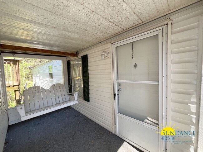 Foto del edificio - Nice 3 Bedroom Mobile Home in Niceville!