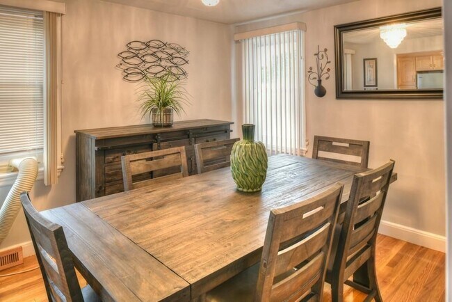 Foto del edificio - 18 Parkview Rd