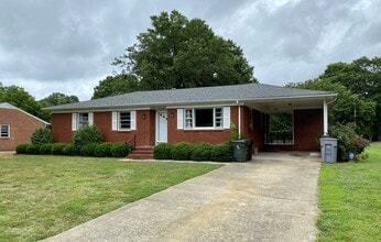 Building Photo - 603 S Westover Dr