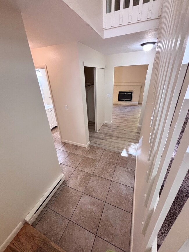 Building Photo - 13933 E Oxford Pl