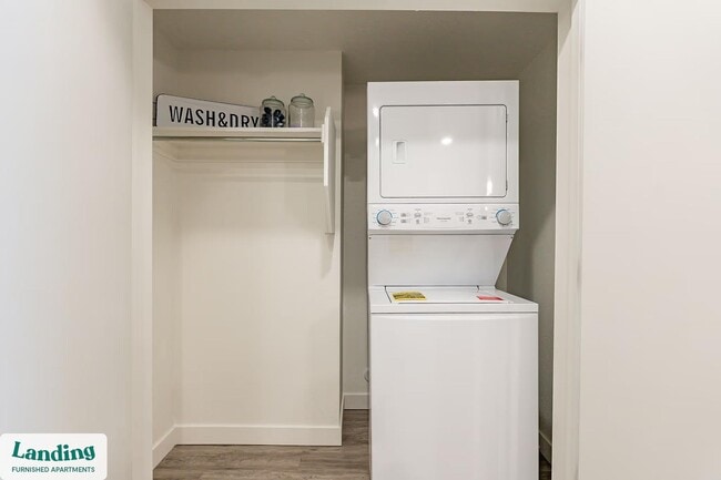 Building Photo - 1760 S Crismon Rd