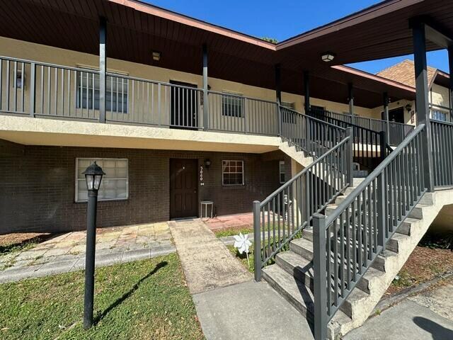 Primary Photo - 3061 Sir Hamilton Cir
