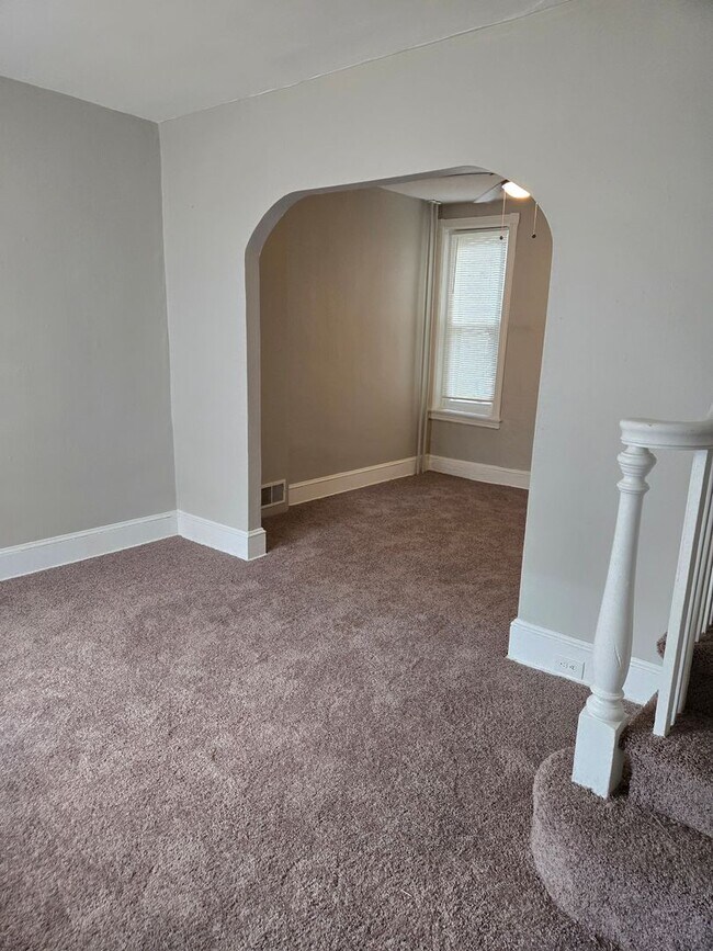 Foto del edificio - Palethorpe St 2BR  (Olney)   **FULL AD COM...