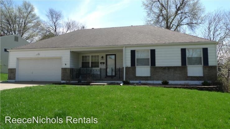 Primary Photo - 3 br, 2 bath House - 1109 W. 87th Street