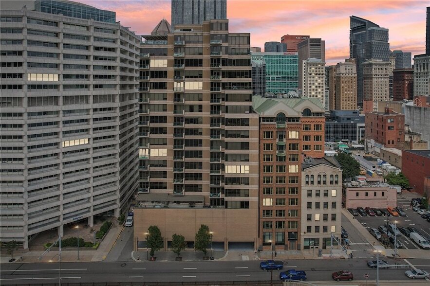 Primary Photo - 151 Fort Pitt Blvd