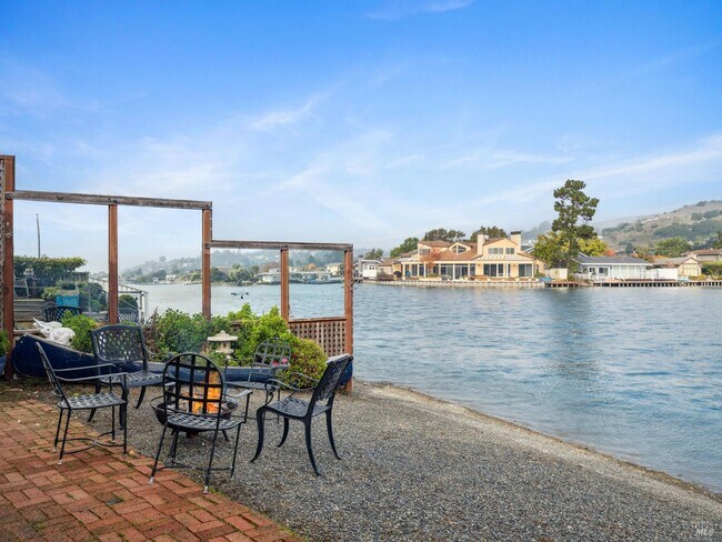 Foto del edificio - 216 San Rafael Ave