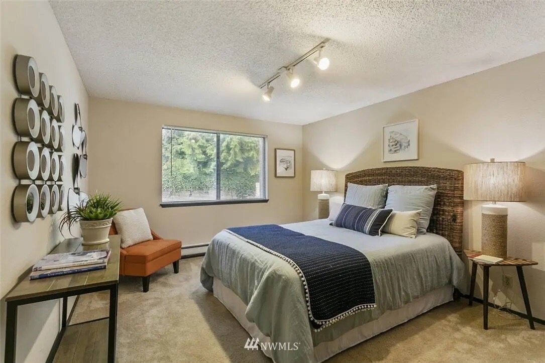 8017 196th St SW Unit B5, Edmonds, WA 98026 Condo for Rent in Edmonds