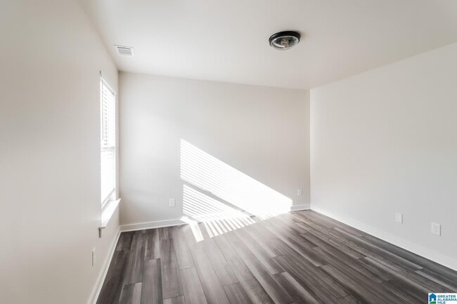 Building Photo - 1520 Brookhaven Dr