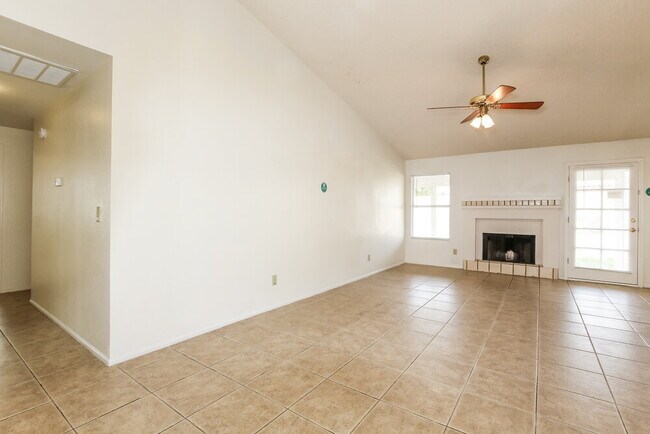 Foto del edificio - 7008 W Marco Polo Rd