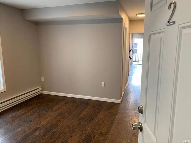 Foto del edificio - 245 N 9th Street