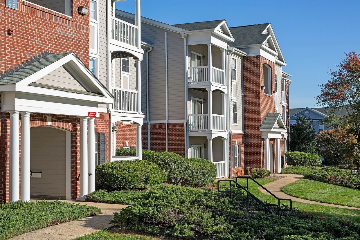 Student-Friendly One Bedroom With Private Bath in Eagles Landing - Utilities Included - One Bedroom With Private Bath in Eagles Landing - Utilities Included