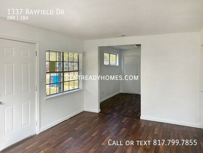 Foto del edificio - 1337 Rayfield Dr