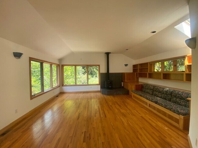 Foto del edificio - Private / executive 3/2 by Sequoia Park