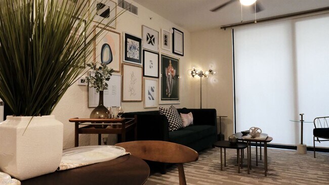 Building Photo - Studio, 1 bath  - 6340 SW 8th St
