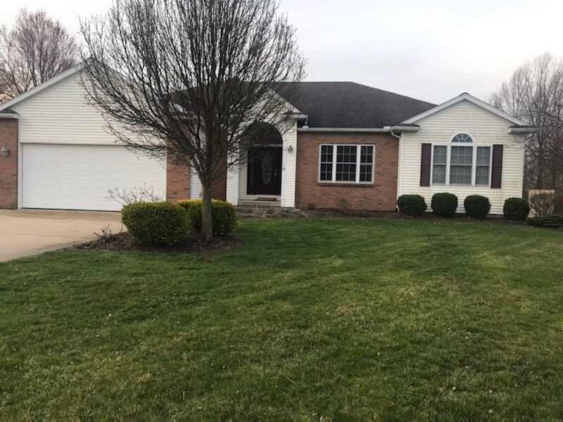 Foto principal - 245 Lincoln Ct