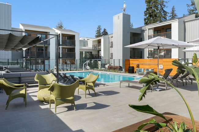 Building Photo - 707 Leahy