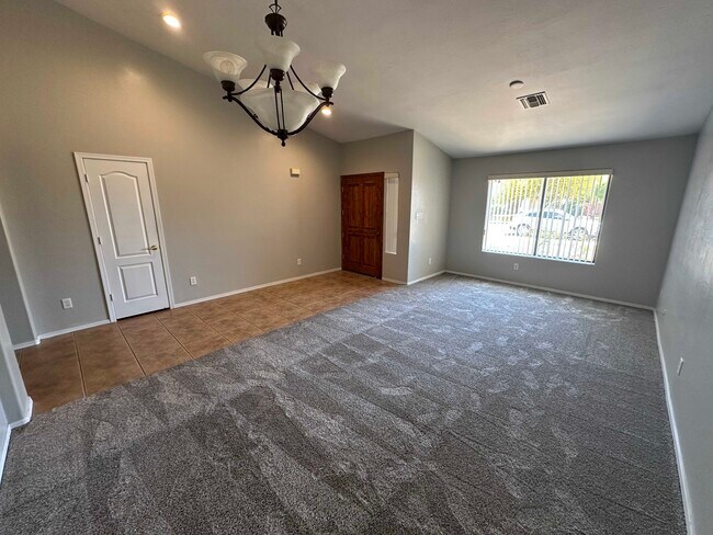 Foto del edificio - 4792 28th Ln