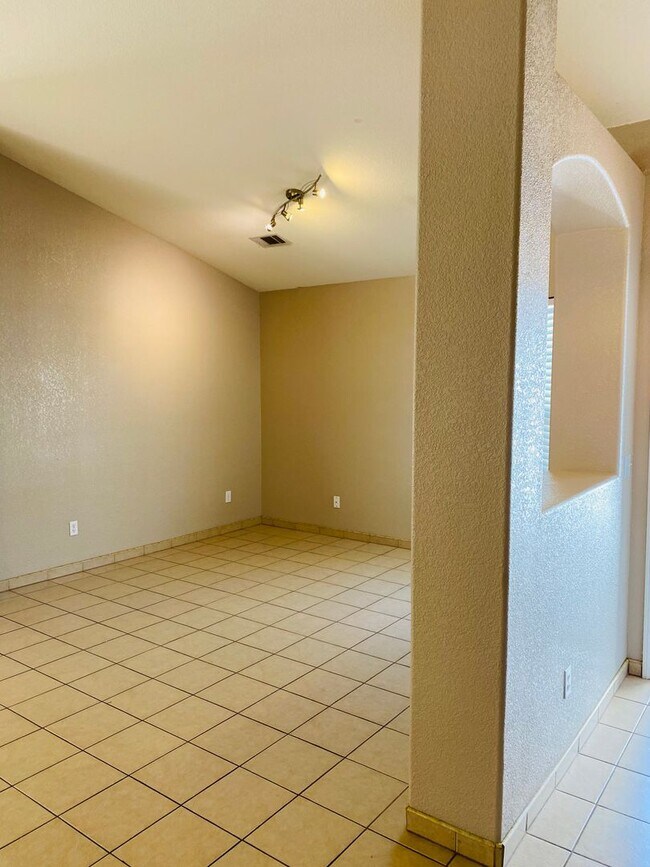 Foto del edificio - Spacious 4 Bedroom Galt Home