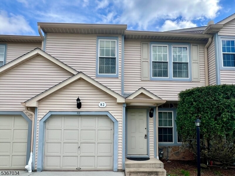 Foto principal - 82 Castleton Rd